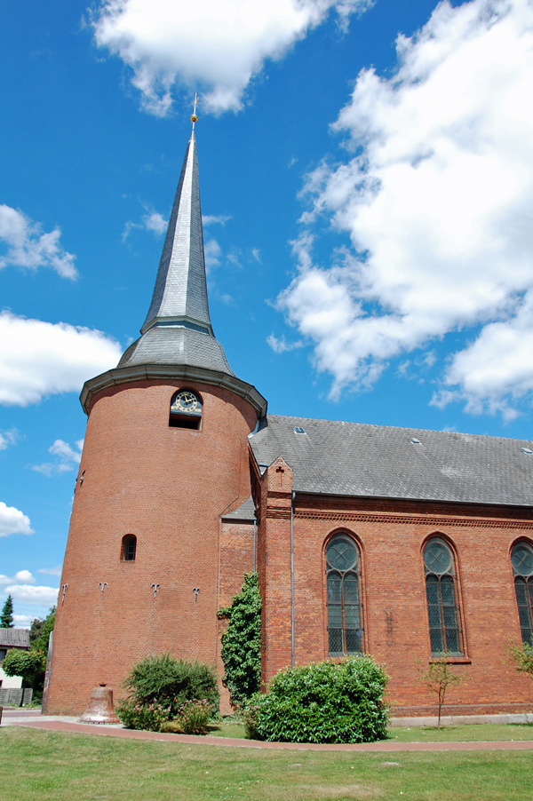 Kaltenkirchen St Michaelis Round Tower Church • Germany