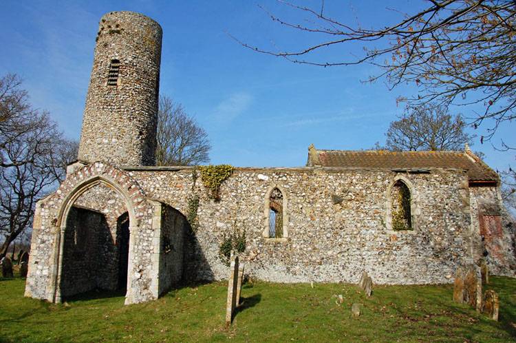 Great Hautbois St Mary