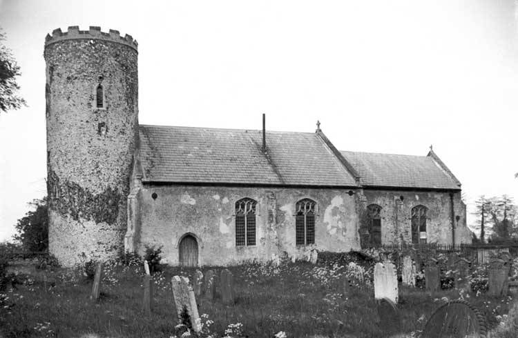 Hardley St Margaret's church south side 25.05.1940